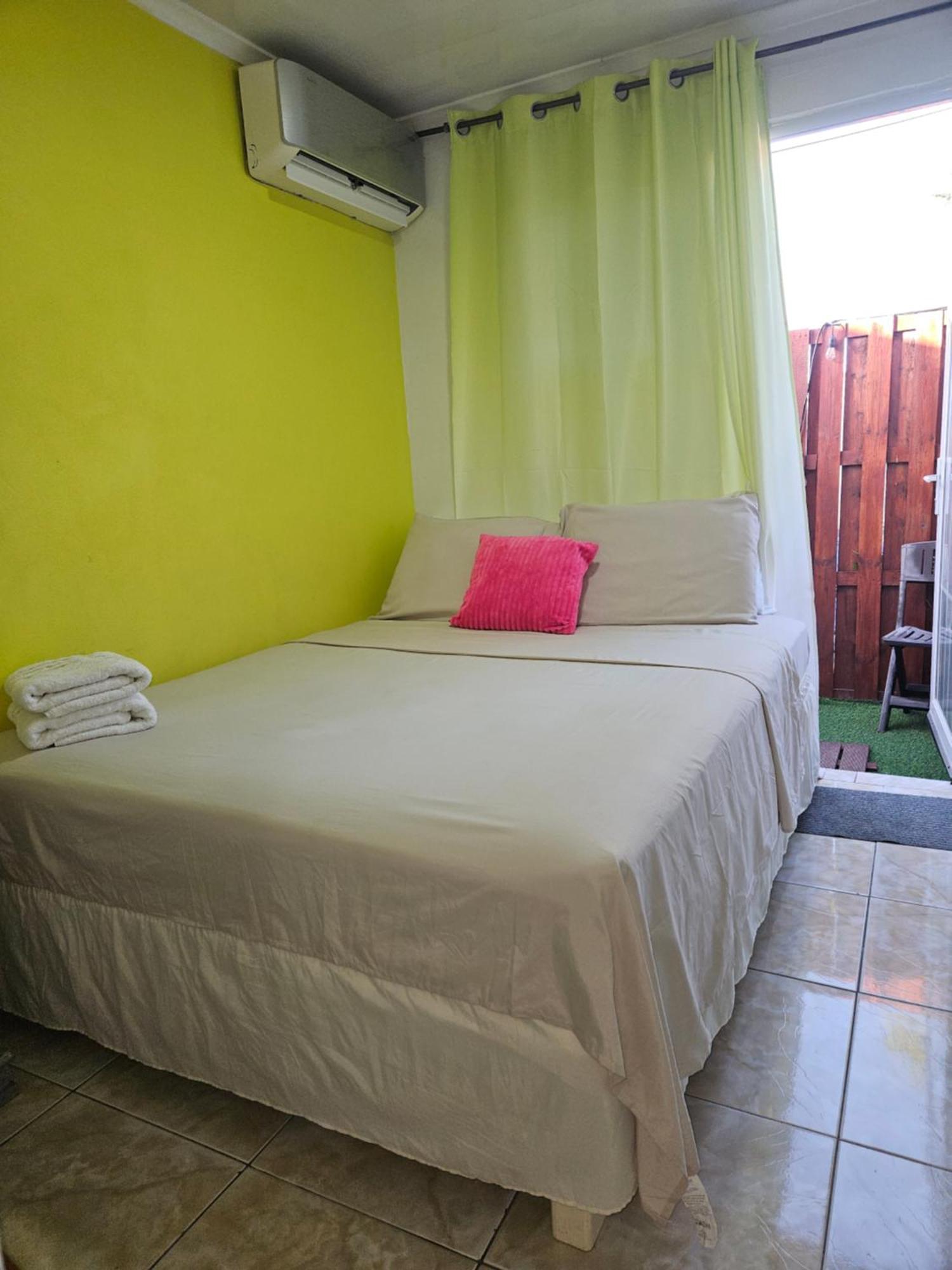 The Jazmine'S Apartment A Oranjestad Eksteriør bilde