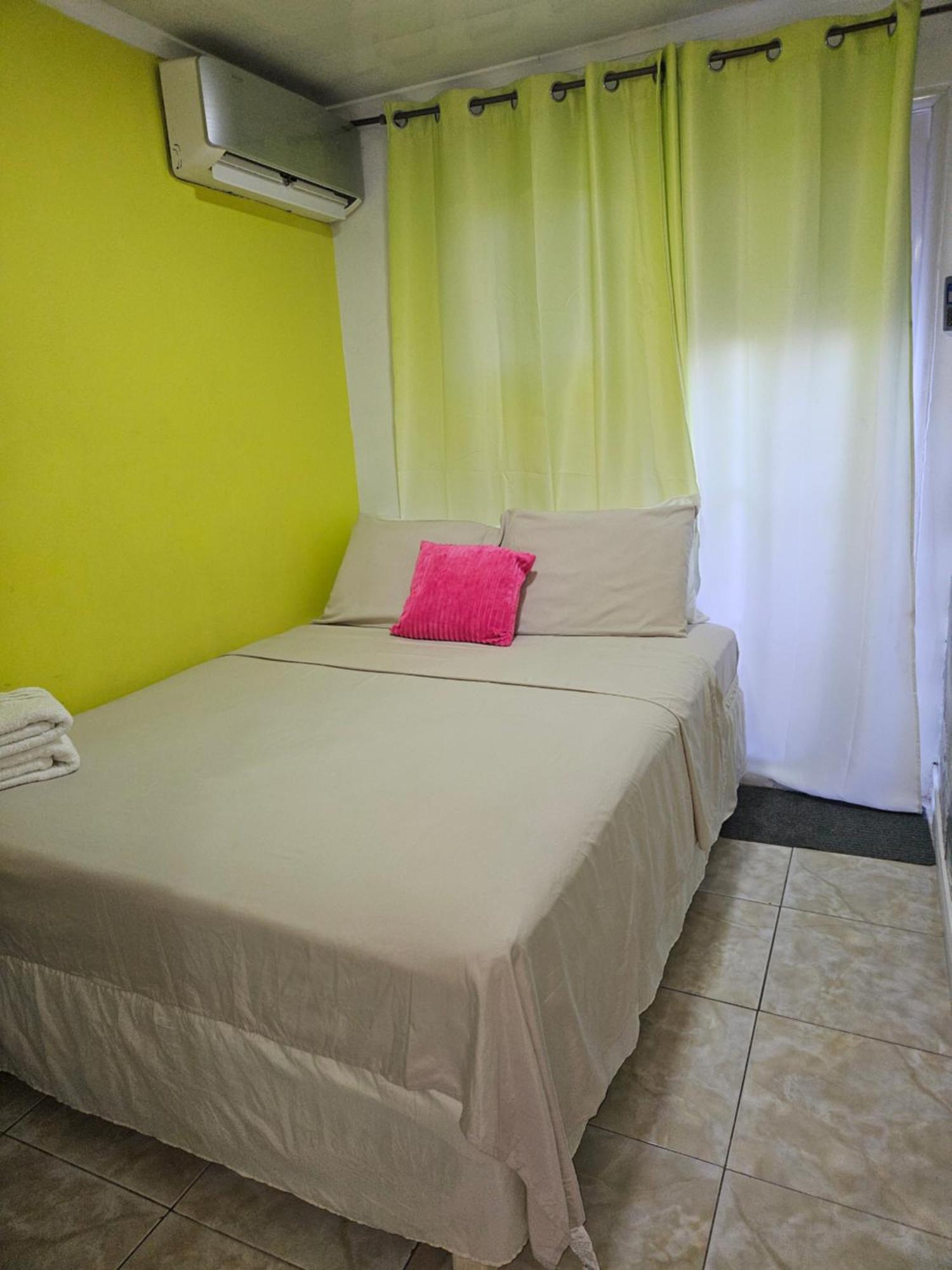 The Jazmine'S Apartment A Oranjestad Eksteriør bilde